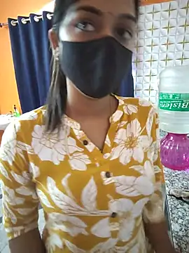 Snapshot of Menaxi_Baby7 chatting on 06-10-26, 07:18 Menaxi Baby7 online show from 06-10-26, 07:18