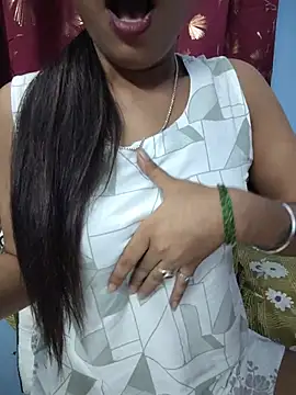 Snapshot of Menaxi_Baby7 chatting on 07-28-26, 03:21 Menaxi Baby7 online show from 07-28-26, 03:21