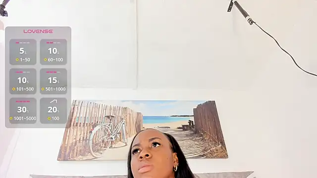 Alisson-Noa online show from 05-26-26, 12:45