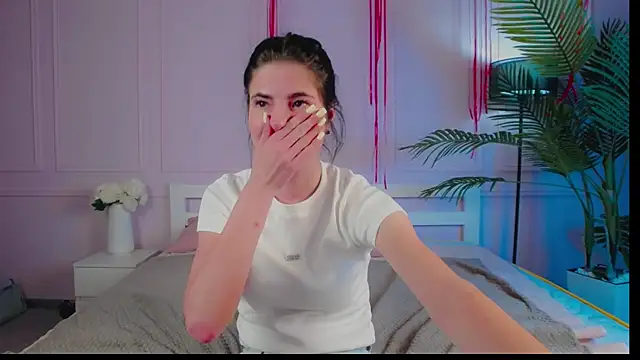 Emily xoo online show from 05-27-26, 01:57