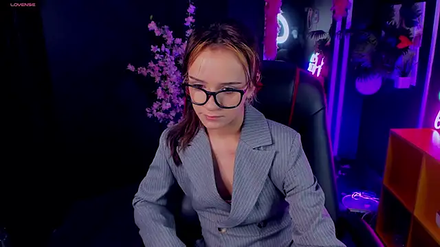AgataSilk online show from 05-20-26, 09:10