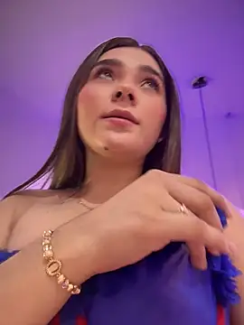 Mia Rodriguezz  online show from 05-10-26, 03:23
