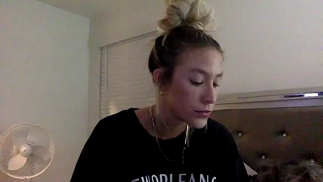 Snapshot of Misss_alyssaaa chatting on 05-08-26, 01:11 Misss alyssaaa online show from 05-08-26, 01:11