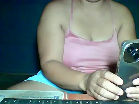 MommyKaye30 online show from 05-17-26, 08:05
