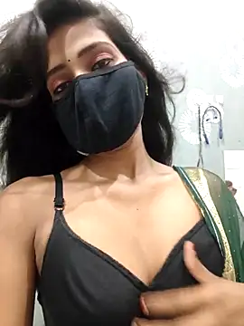 Snapshot of Hot_Candy77 chatting on 06-08-26, 03:45 Hot Candy77 online show from 06-08-26, 03:45