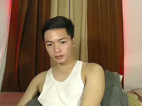 Snapshot of hot_asian02 chatting on 05-10-26, 01:44 hot asian02 online show from 05-10-26, 01:44