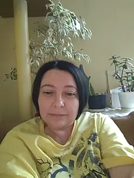 Snapshot of EmmaEmmy40 chatting on 05-24-26, 04:56 EmmaEmmy40 online show from 05-24-26, 04:56