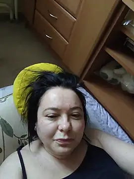 Snapshot of EmmaEmmy40 chatting on 07-05-26, 03:56 EmmaEmmy40 online show from 07-05-26, 03:56