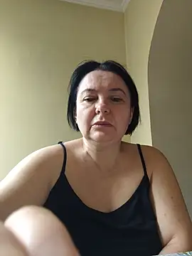 Snapshot of EmmaEmmy40 chatting on 07-05-26, 04:25 EmmaEmmy40 online show from 07-05-26, 04:25