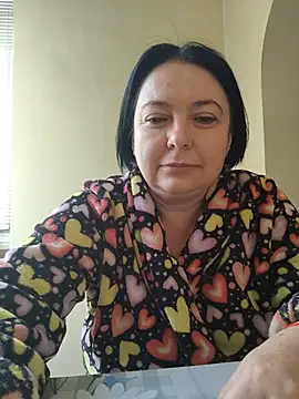 Snapshot of EmmaEmmy40 chatting on 07-11-26, 04:26 EmmaEmmy40 online show from 07-11-26, 04:26