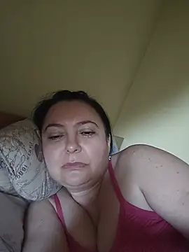 Snapshot of EmmaEmmy40 chatting on 07-28-26, 04:05 EmmaEmmy40 online show from 07-28-26, 04:05