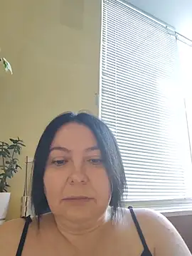 Snapshot of EmmaEmmy40 chatting on 07-29-26, 03:43 EmmaEmmy40 online show from 07-29-26, 03:43