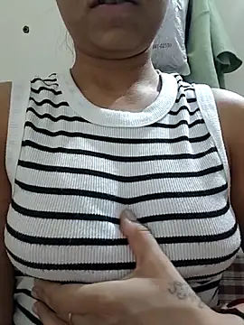 Snapshot of kiran-baby chatting on 05-22-26, 04:34 kiran-baby online show from 05-22-26, 04:34