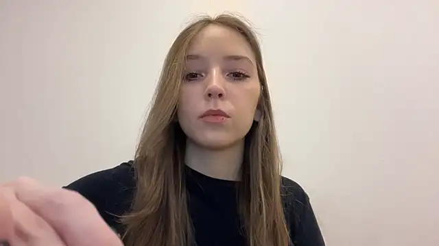 QueenBalensiefen online show from 05-20-26, 04:24