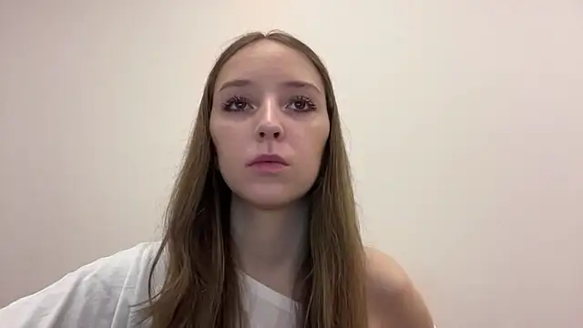 QueenBalensiefen online show from 05-21-26, 04:47