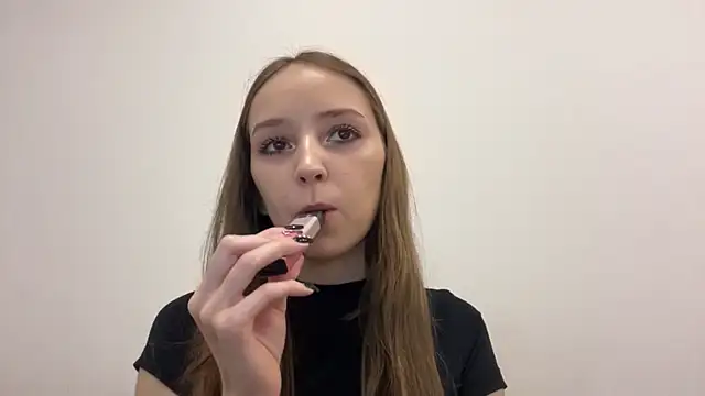 QueenBalensiefen online show from 05-23-26, 04:44