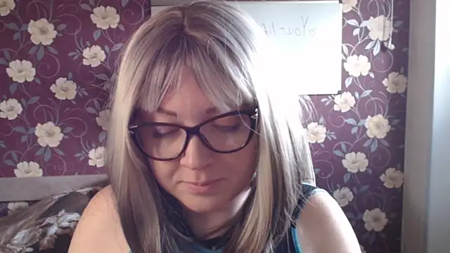 Kate R online show from 05-30-26, 08:33
