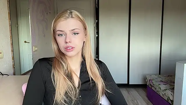 ScarlettRosy online show from 05-29-26, 03:37