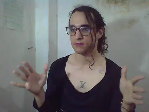 LaCuerva online show from 05-16-26, 07:45
