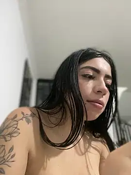 lunacruz  online show from 05-19-26, 02:07