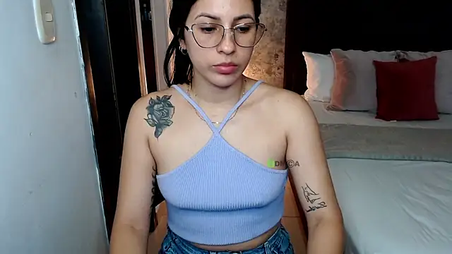 isa cruzx online show from 07-11-26, 10:44