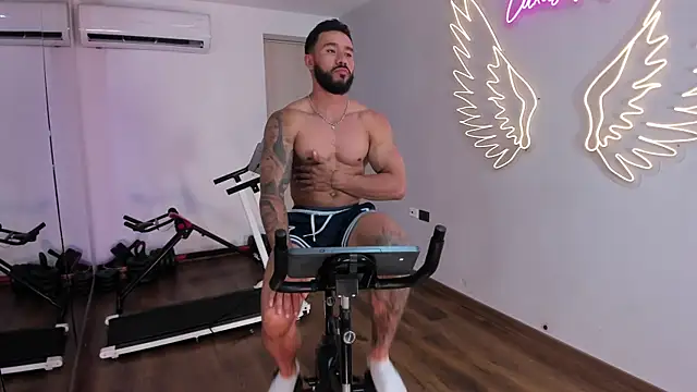 Axel power  online show from 05-08-26, 03:34