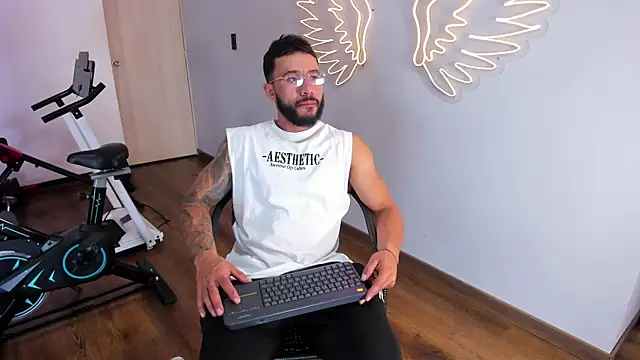 Axel power  online show from 05-09-26, 03:34
