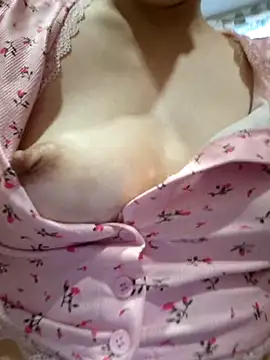Horny girl11 online show from 05-18-26, 03:24