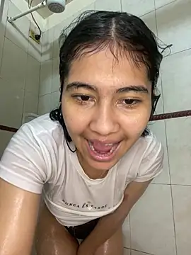 Snapshot of Xaannder chatting on 05-15-26, 01:56 Xaannder online show from 05-15-26, 01:56