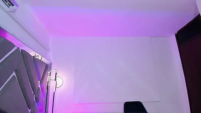 AmaraLewis online show from 05-20-26, 12:44