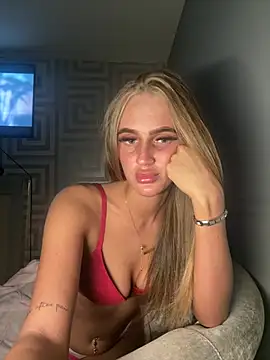 Exotic-Elsie online show from 05-18-26, 12:40