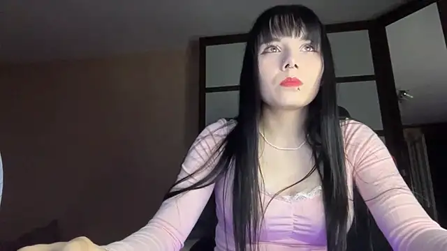 Snapshot of gothicq chatting on 05-09-26, 06:13 gothicq online show from 05-09-26, 06:13