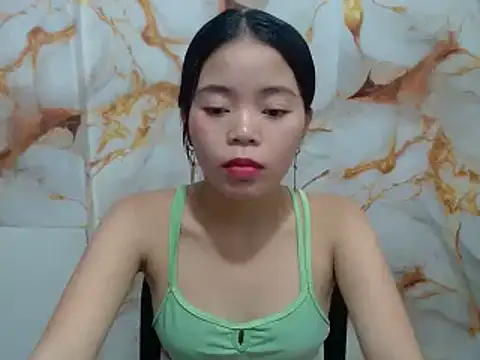 Sweet Sarah69 online show from 05-20-26, 12:44