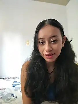 Snapshot of L0lita_Emi12 chatting on 05-23-26, 12:31 L0lita Emi12 online show from 05-23-26, 12:31