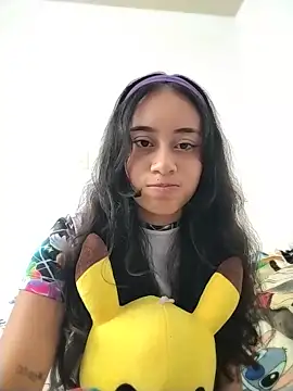 Snapshot of L0lita_Emi12 chatting on 05-26-26, 01:51 L0lita Emi12 online show from 05-26-26, 01:51
