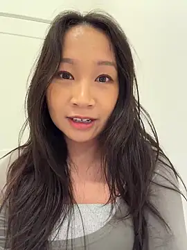 Snapshot of petiteTai chatting on 05-29-26, 03:37 petiteTai online show from 05-29-26, 03:37