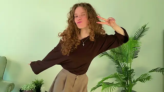 Mila Stain online show from 05-12-26, 05:26