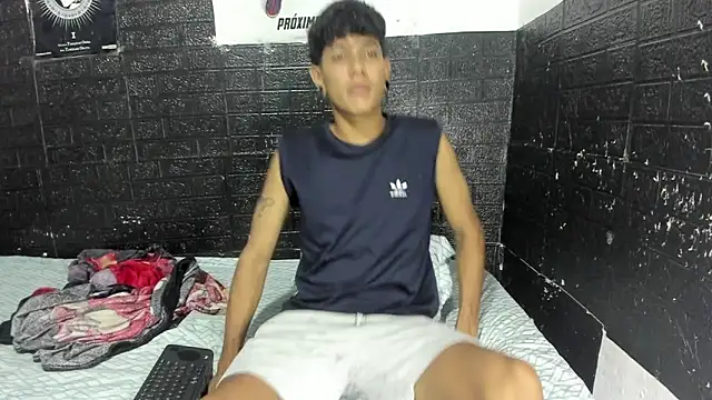 Snapshot of santos_dx chatting on 05-20-26, 04:29 santos dx online show from 05-20-26, 04:29