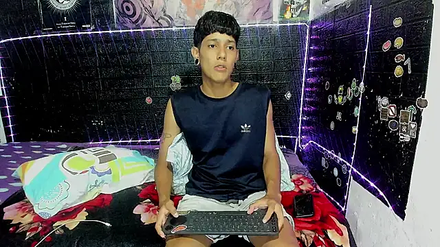 Snapshot of santos_dx chatting on 06-21-26, 03:42 santos dx online show from 06-21-26, 03:42