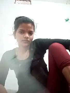 Snapshot of Student_garl_1 chatting on 05-12-26, 12:52 Student garl 1 online show from 05-12-26, 12:52