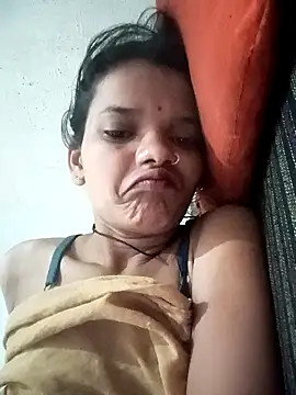 Snapshot of Student_garl_1 chatting on 05-15-26, 10:39 Student garl 1 online show from 05-15-26, 10:39
