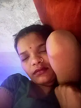Snapshot of Student_garl_1 chatting on 05-18-26, 11:54 Student garl 1 online show from 05-18-26, 11:54