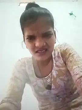 Snapshot of Student_garl_1 chatting on 05-25-26, 07:25 Student garl 1 online show from 05-25-26, 07:25