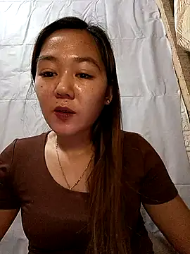 Snapshot of Akirashie chatting on 05-05-26, 05:37 Akirashie online show from 05-05-26, 05:37