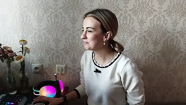 By Mira online show from 05-30-26, 01:08