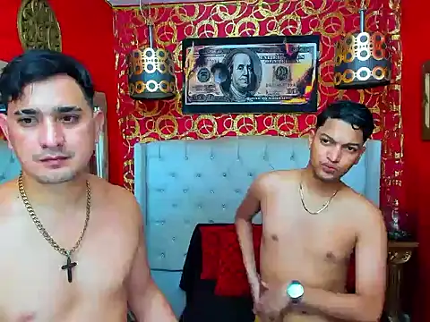 COUPLEFRIENDBAREBACK online show from 05-27-26, 07:22