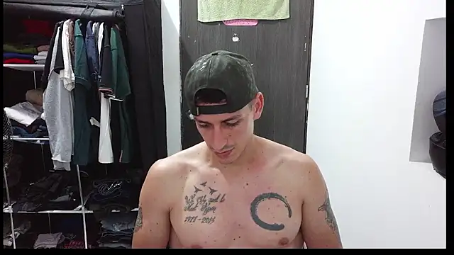 RaulRico online show from 05-12-26, 03:03