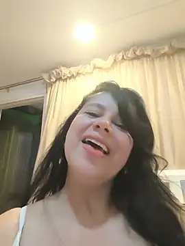 MonserratLune  online show from 05-16-26, 07:12