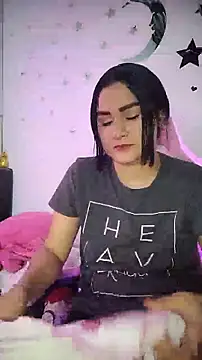 Agatha 202 online show from 05-19-26, 12:33