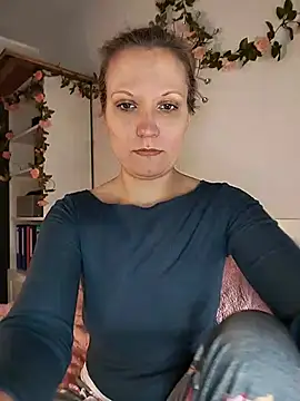 Candy Cougar online show from 05-19-26, 06:31